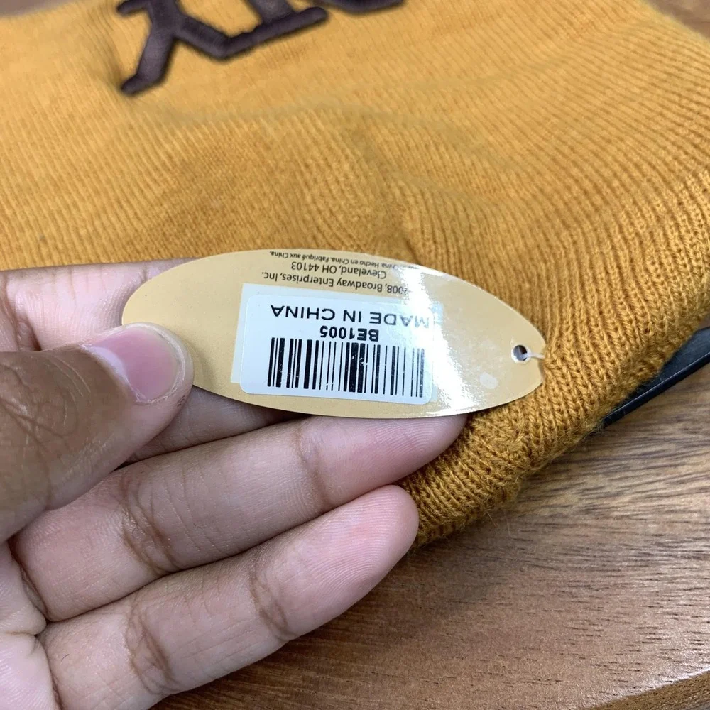 New York City Hat Beanie Knit Mens Mustard Yellow Embroidered Winter‎ Titan